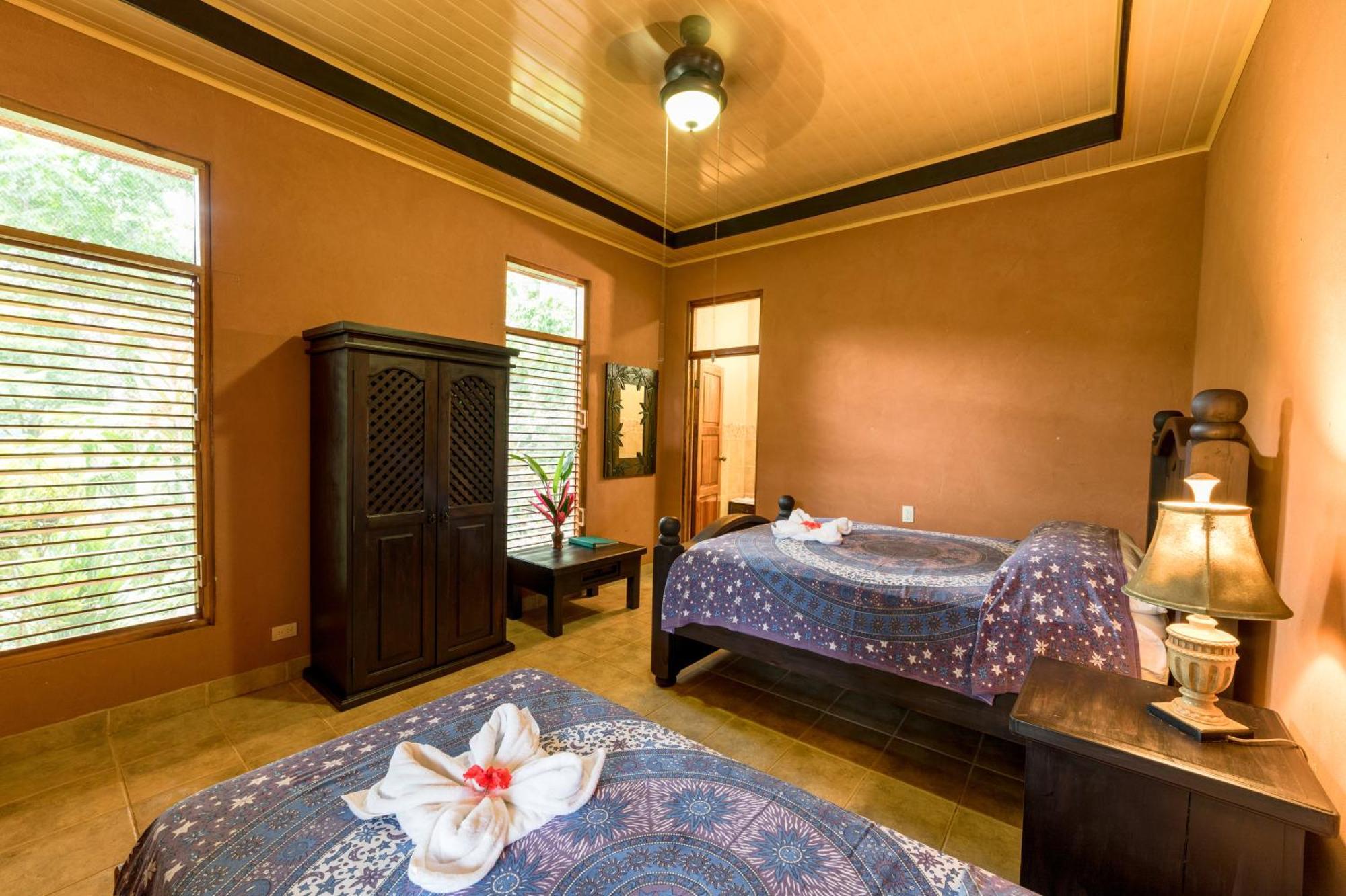 Luna Lodge Carate Ngoại thất bức ảnh