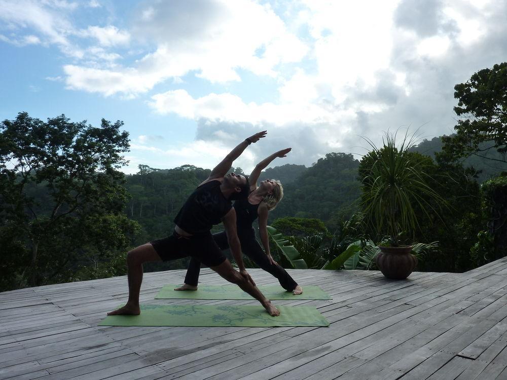Luna Lodge Carate Ngoại thất bức ảnh