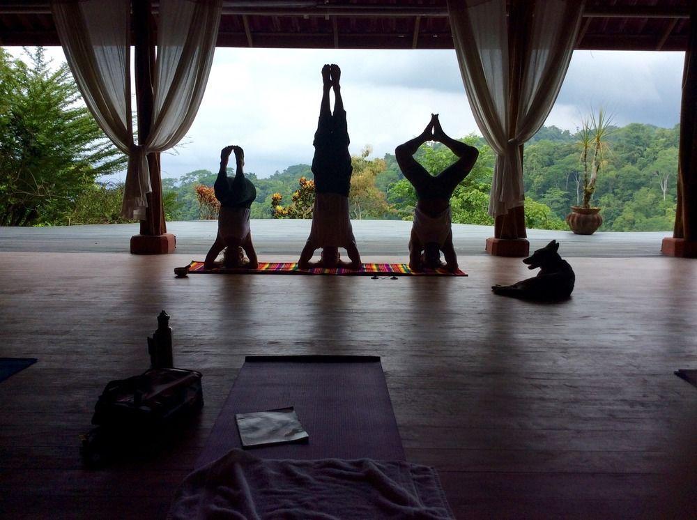 Luna Lodge Carate Ngoại thất bức ảnh